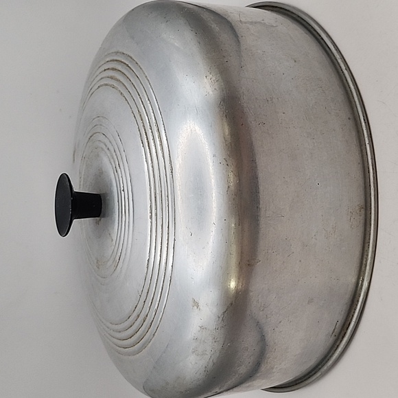 Vintage 1950s Aluminum Dome Lid for Cakes and Pies 10" - Picture 3 of 10